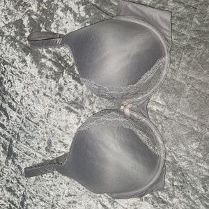 Victoria's Secret Perfect Coverage Lightly Padded Lavender Lace Bra.